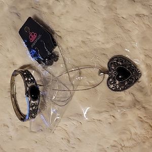 Paparazzi silver tone & black jewelry set